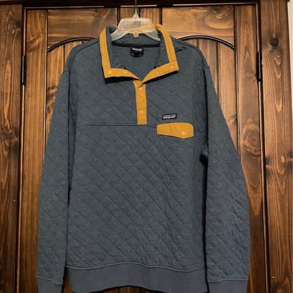 Patagonia Men’s XL Quilted Pullover Blue